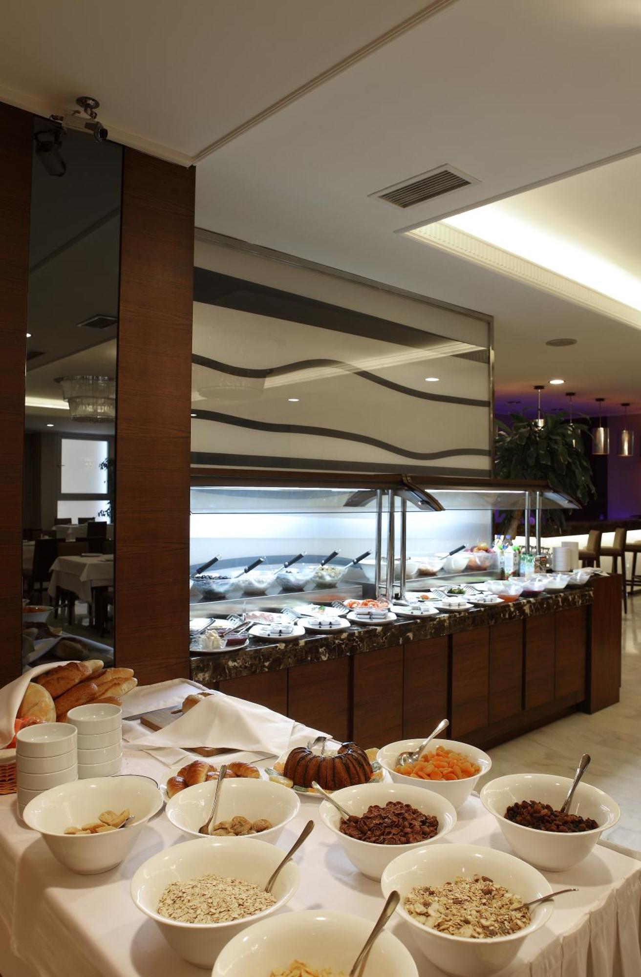 Eyuboglu Hotel Анкара Екстериор снимка