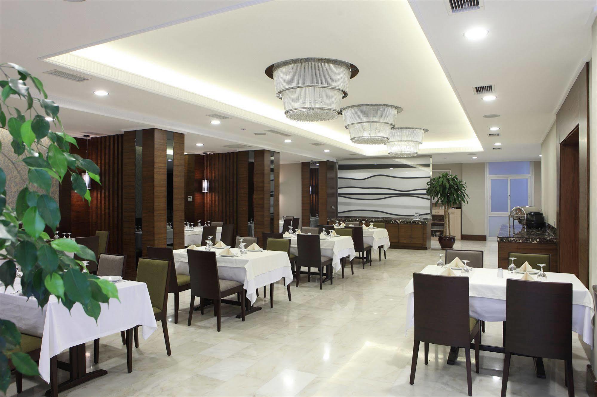 Eyuboglu Hotel Анкара Екстериор снимка